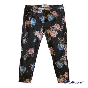 Torrid Skinny Jeans Black with Floral Print